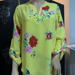 Colorful Floral Top 💐🌼